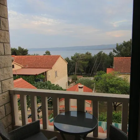 Guest House Marija Bol Exterior photo
